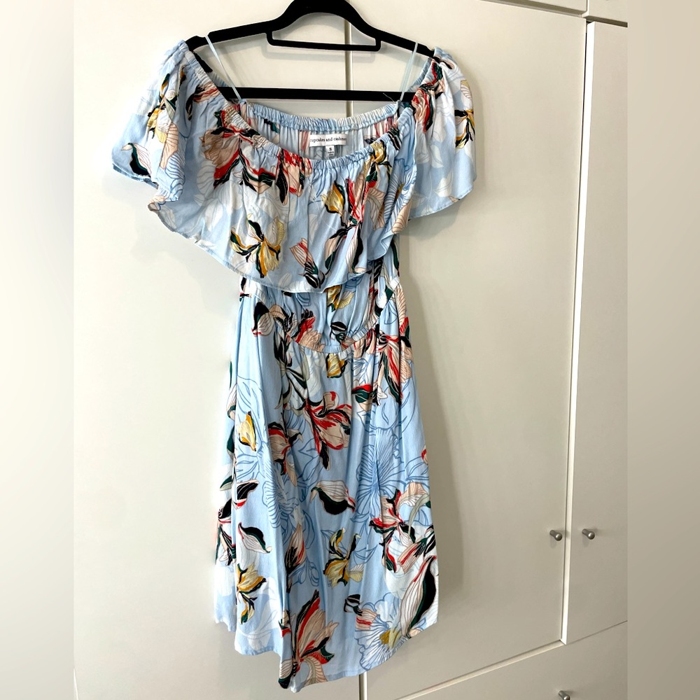 Cupcakes & Cashmere Bendita Off-the-shoulder dress. Like new condition.